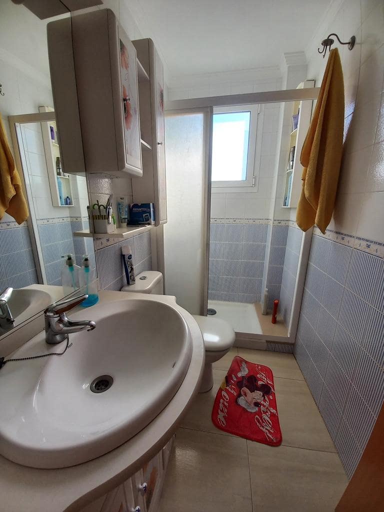 3 soveværelse Semi-Rækkehus til salg i Oliva med garage - € 295.000 (Ref: 8862041)