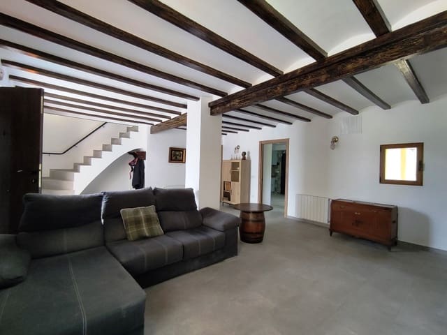 4 bedroom Finca/Country House for sale in Cocentaina with garage - € 330,000 (Ref: 8932507)