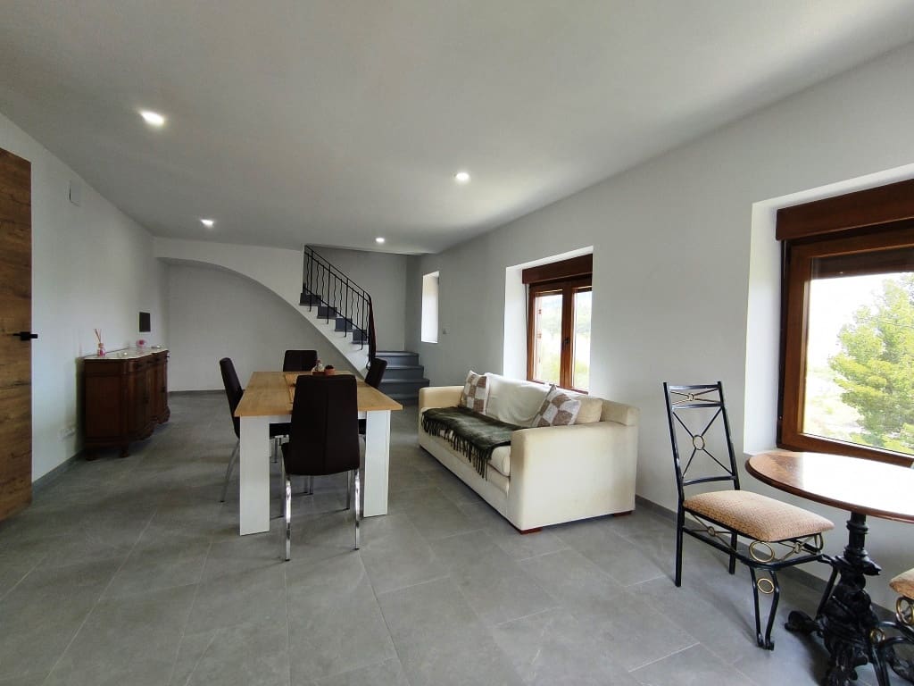 4 soveværelse Finca/Landehus til salg i Cocentaina med garage - € 330.000 (Ref: 8932507)