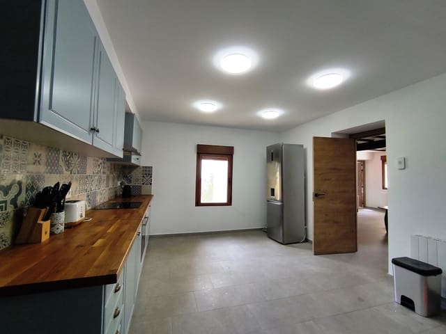 4 bedroom Finca/Country House for sale in Cocentaina with garage - € 330,000 (Ref: 8932507)