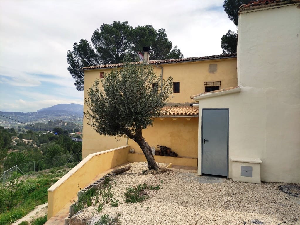 4 soveværelse Finca/Landehus til salg i Cocentaina med garage - € 330.000 (Ref: 8932507)