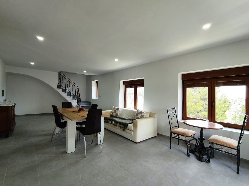 4 soveværelse Finca/Landehus til salg i Cocentaina med garage - € 330.000 (Ref: 8932507)