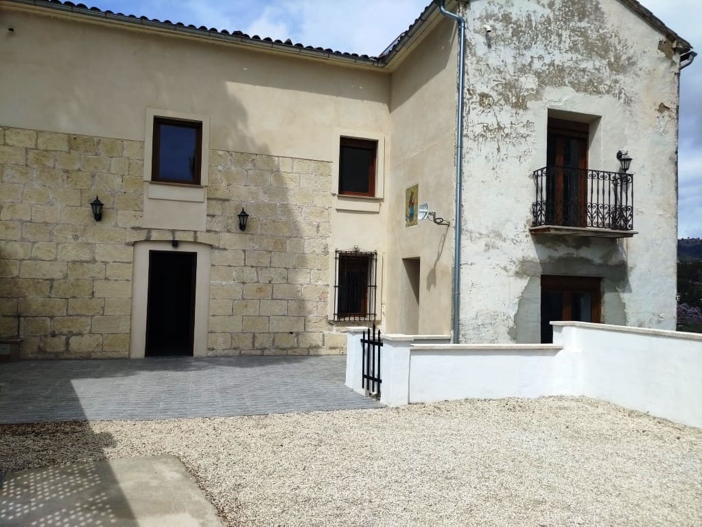 4 soveværelse Finca/Landehus til salg i Cocentaina med garage - € 330.000 (Ref: 8932507)