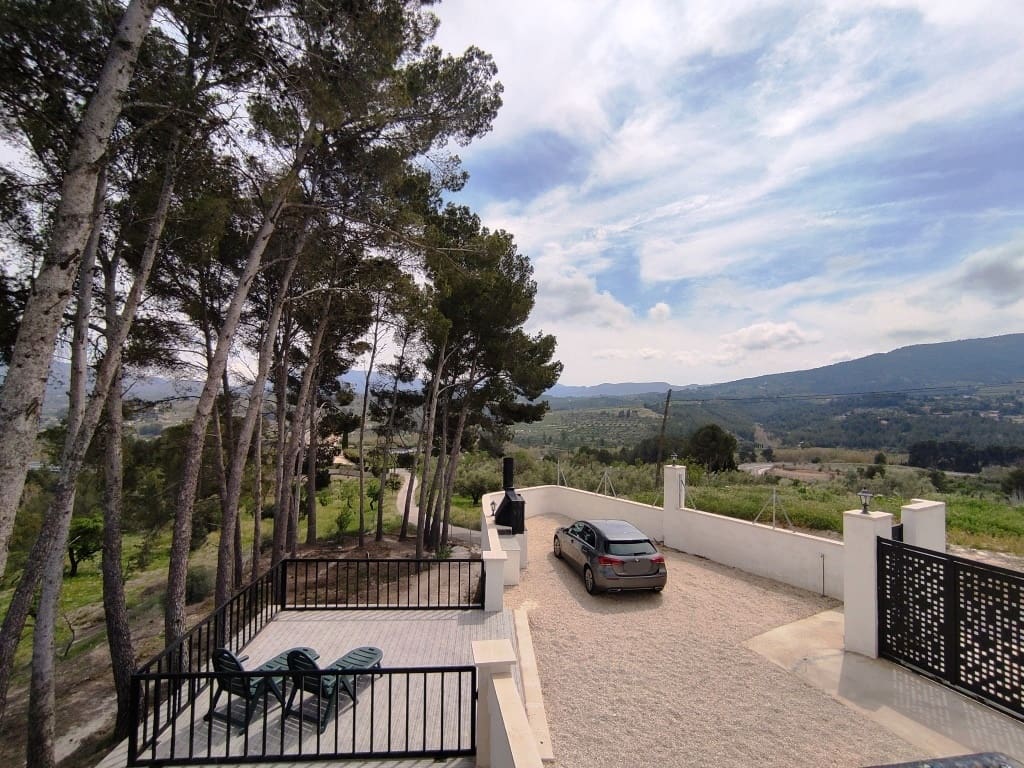 4 soveværelse Finca/Landehus til salg i Cocentaina med garage - € 330.000 (Ref: 8932507)