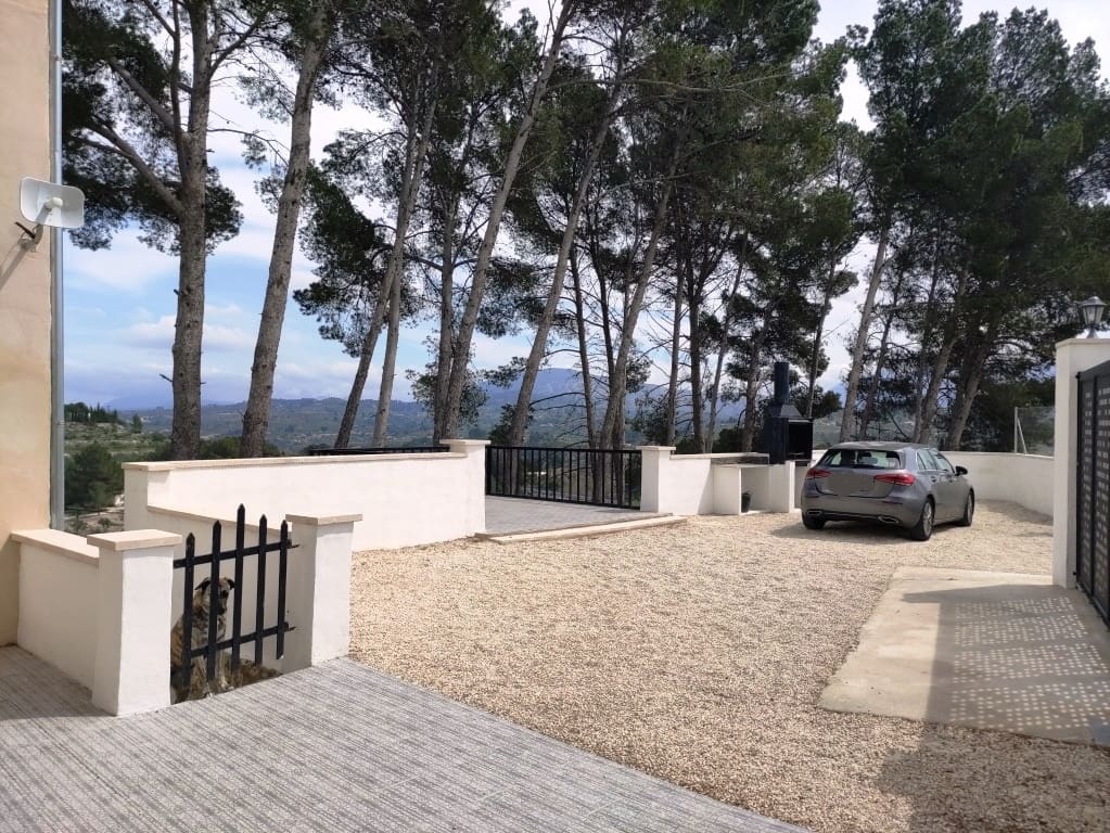 4 soveværelse Finca/Landehus til salg i Cocentaina med garage - € 330.000 (Ref: 8932507)