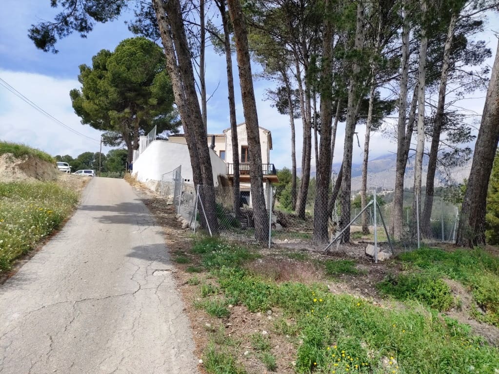 4 soveværelse Finca/Landehus til salg i Cocentaina med garage - € 330.000 (Ref: 8932507)