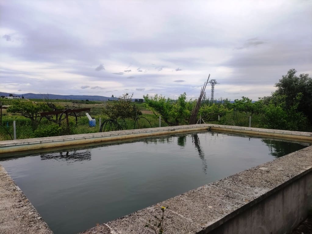 3 soveværelse Finca/Landehus til salg i Albaida med swimmingpool - € 110.000 (Ref: 8939702)