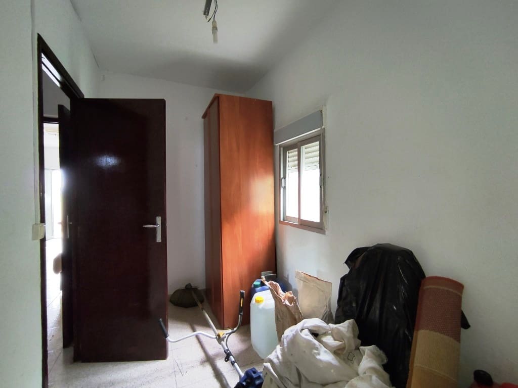 3 soveværelse Finca/Landehus til salg i Albaida med swimmingpool - € 110.000 (Ref: 8939702)