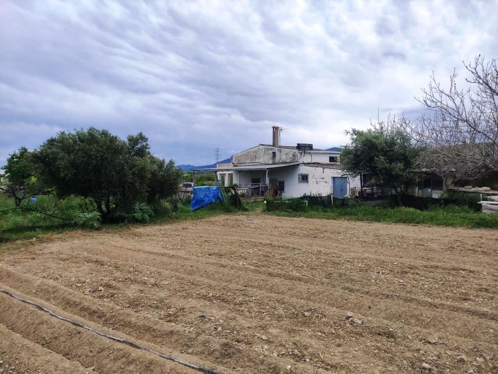 3 soveværelse Finca/Landehus til salg i Albaida med swimmingpool - € 110.000 (Ref: 8939702)