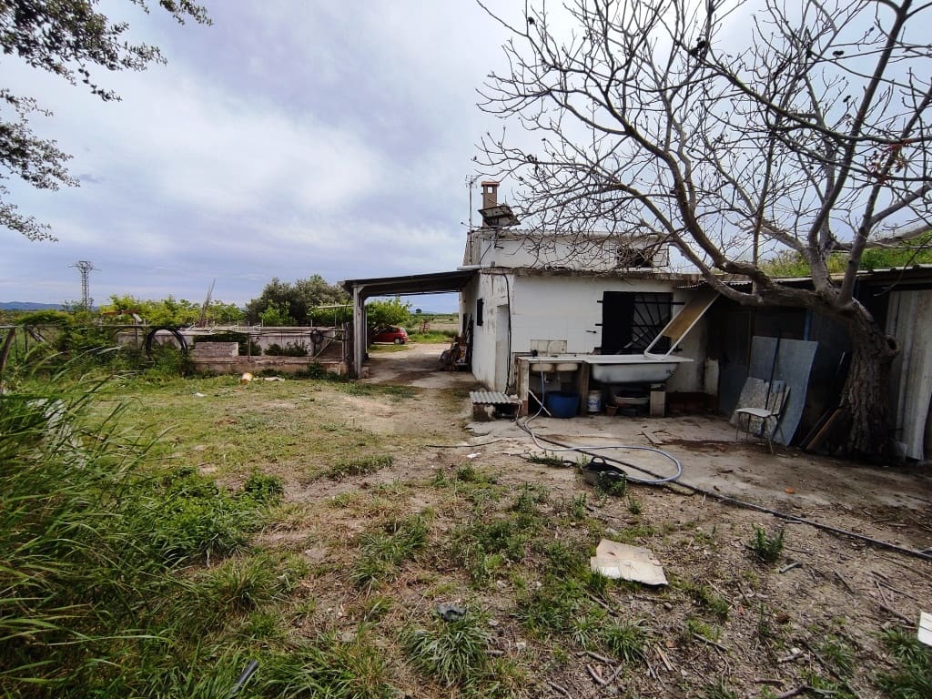 3 soveværelse Finca/Landehus til salg i Albaida med swimmingpool - € 110.000 (Ref: 8939702)