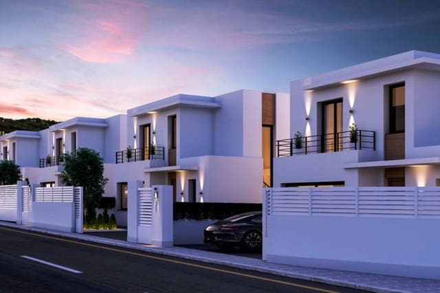 3 sovrum Villa till salu i Dénia med pool - 675 000 € (Ref: 8967301)