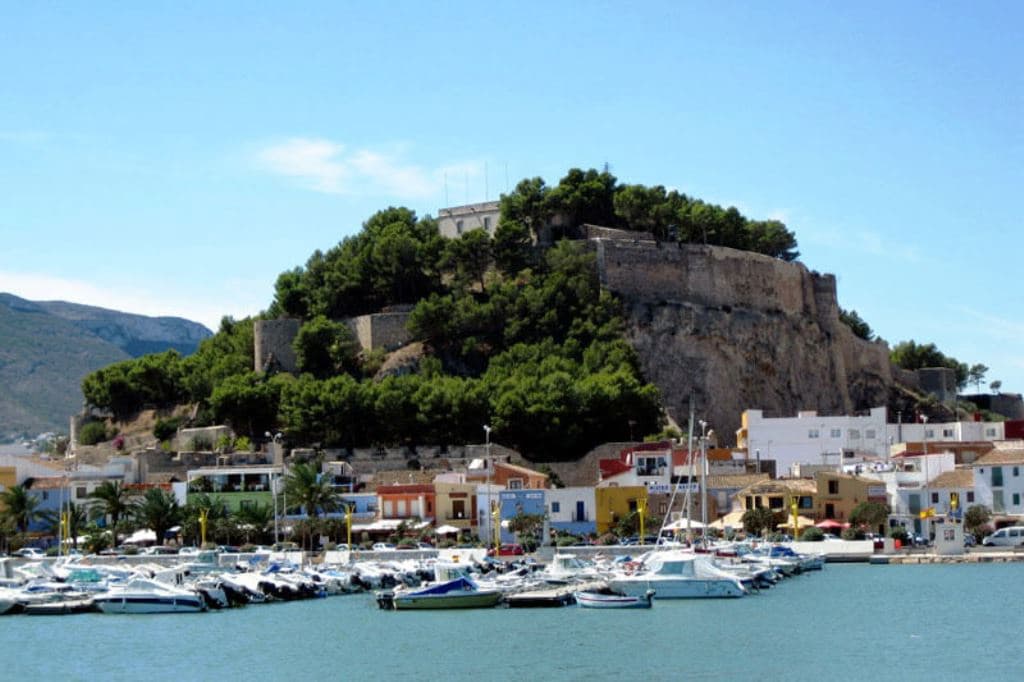 3 sovrum Villa till salu i Denia med pool - 675 000 € (Ref: 8967301)