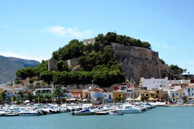 3 sovrum Villa till salu i Dénia med pool - 675 000 € (Ref: 8967301)