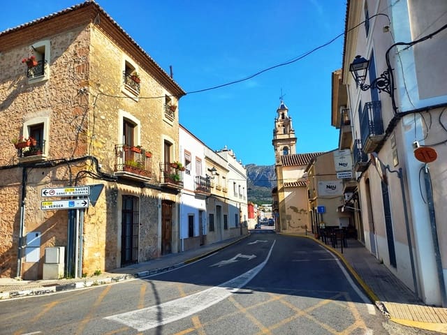 5 soveværelse Lejlighed til salg i Beniarbeig - € 199.999 (Ref: 9022669)