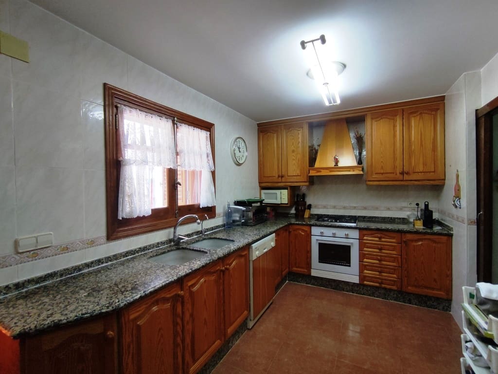 4 chambre Finca/Maison de Campagne à vendre à Alcoy / Alcoi avec piscine garage - 350 000 € (Ref: 9060505)