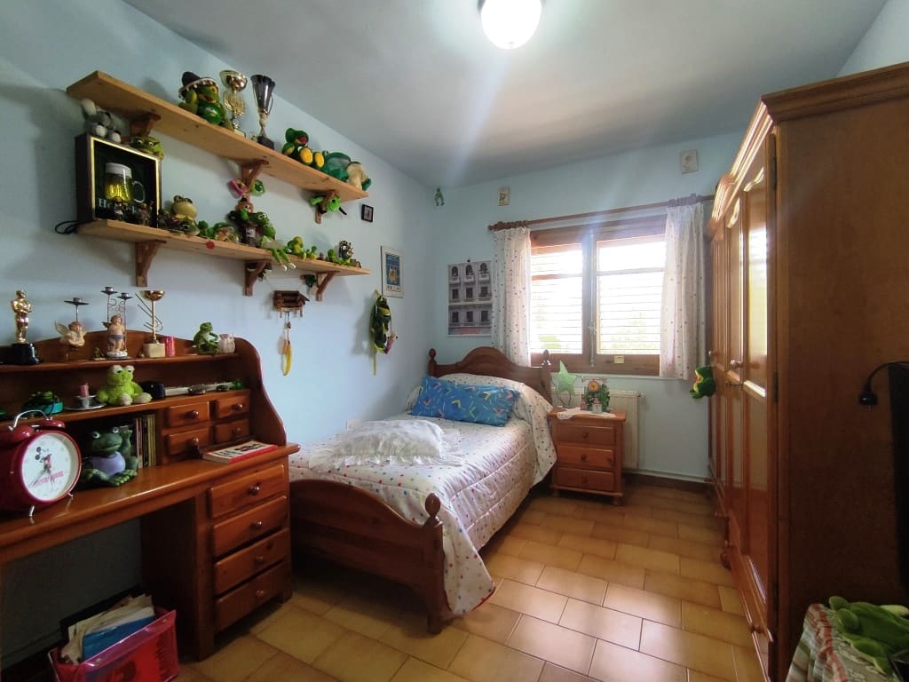 4 chambre Finca/Maison de Campagne à vendre à Alcoy / Alcoi avec piscine garage - 350 000 € (Ref: 9060505)