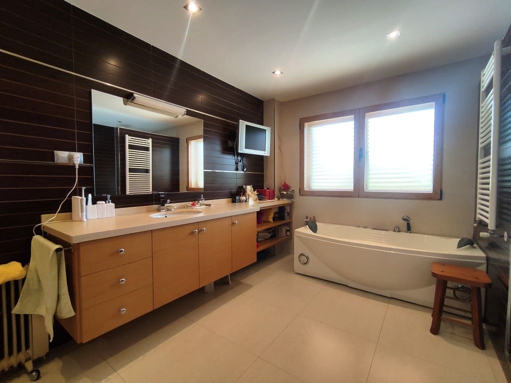 4 chambre Finca/Maison de Campagne à vendre à Alcoy / Alcoi avec piscine garage - 350 000 € (Ref: 9060505)