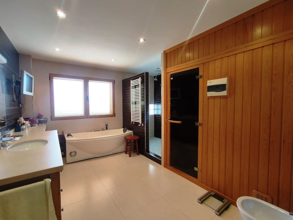 4 chambre Finca/Maison de Campagne à vendre à Alcoy / Alcoi avec piscine garage - 350 000 € (Ref: 9060505)