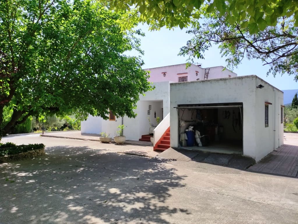 4 chambre Finca/Maison de Campagne à vendre à Alcoy / Alcoi avec piscine garage - 350 000 € (Ref: 9060505)