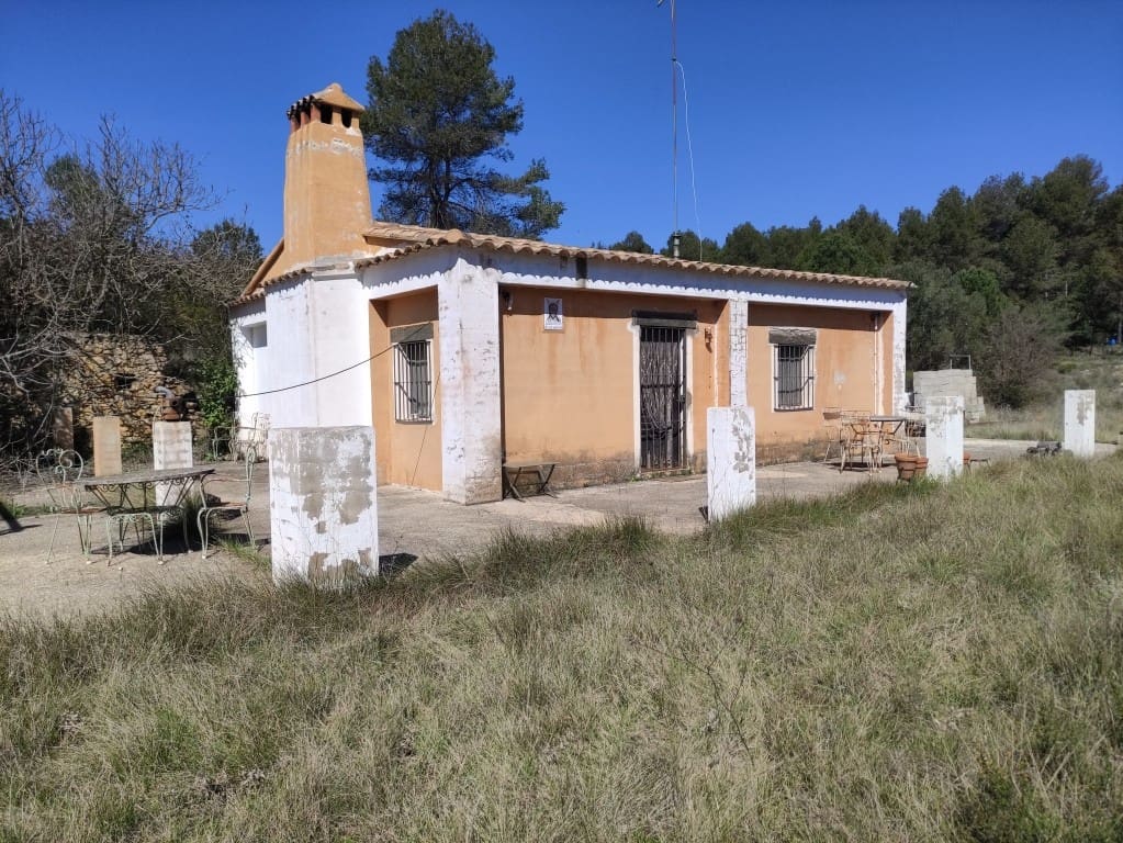 2 bedroom Finca/Country House for sale in Bocairent - € 125,000 (Ref: 9065590)