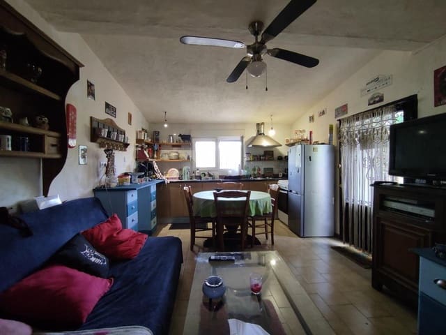 2 bedroom Finca/Country House for sale in Benillup with pool garage - € 115,000 (Ref: 9073685)