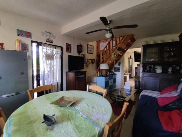 2 bedroom Finca/Country House for sale in Benillup with pool garage - € 115,000 (Ref: 9073685)