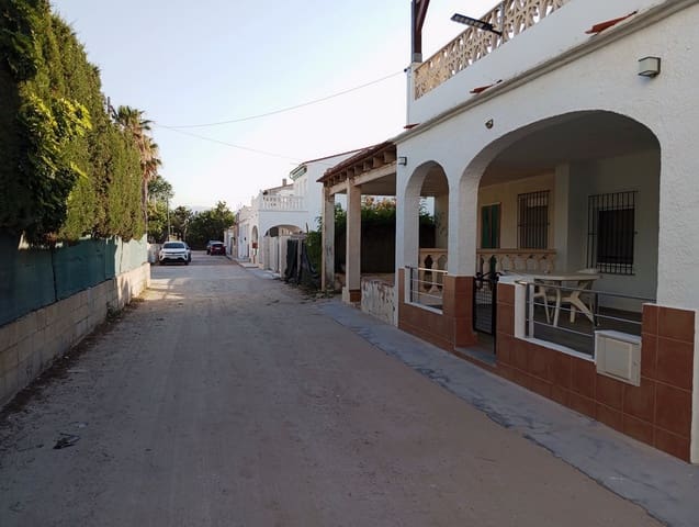 3 soveværelse Semi-Rækkehus til salg i Oliva Pueblo, Oliva med garage - € 238.000 (Ref: 9099808)
