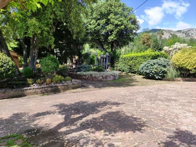 13 slaapkamer Villa te koop in Cocentaina met zwembad garage - € 1.950.000 (Ref: 9100107)