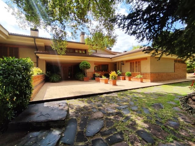 13 slaapkamer Villa te koop in Cocentaina met zwembad garage - € 1.950.000 (Ref: 9100107)