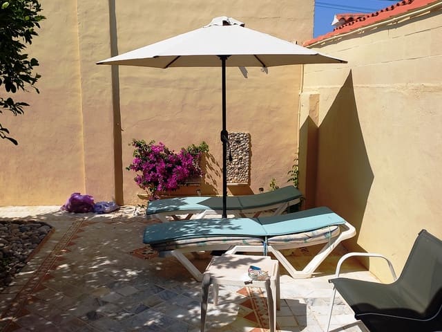 3 soverom Villa til salgs i Devessa - Monte Pego, Dénia med garasje - € 450 000 (Ref: 9101596)