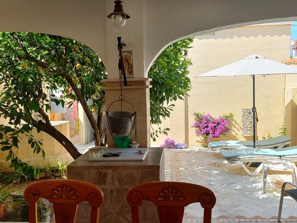 3 makuuhuone Huvila myytävänä paikassa Denia mukana 
autotalli - 450 000 € (Ref: 9101596)