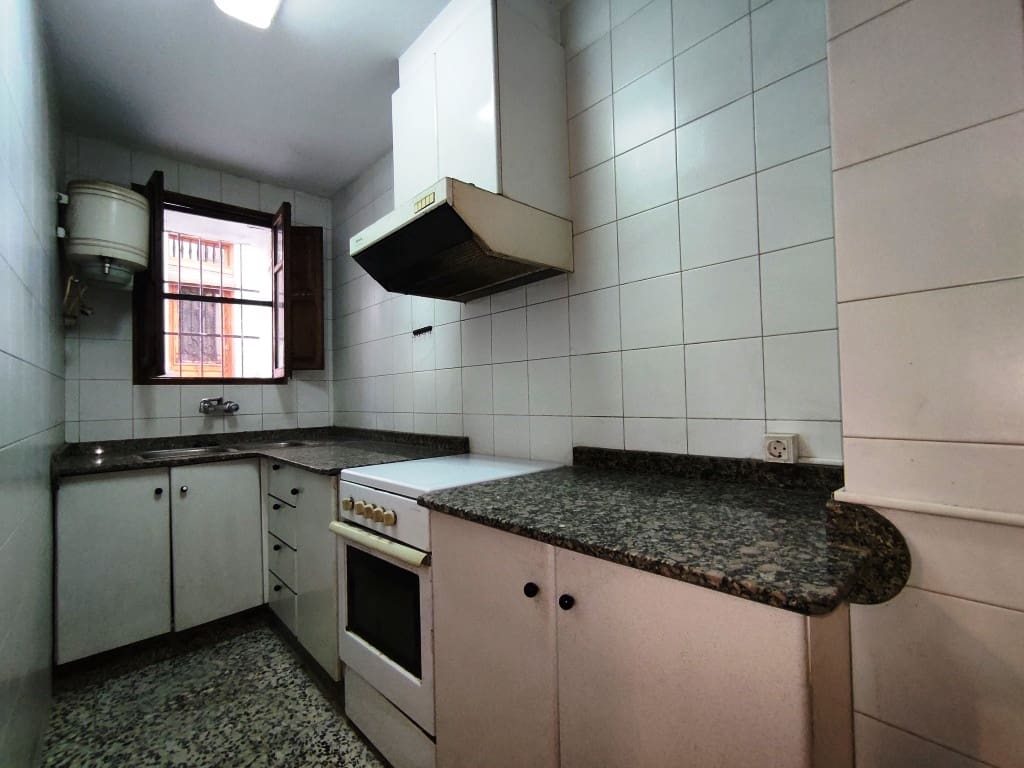 7 soveværelse Byhus til salg i Agres - € 109.000 (Ref: 9137415)