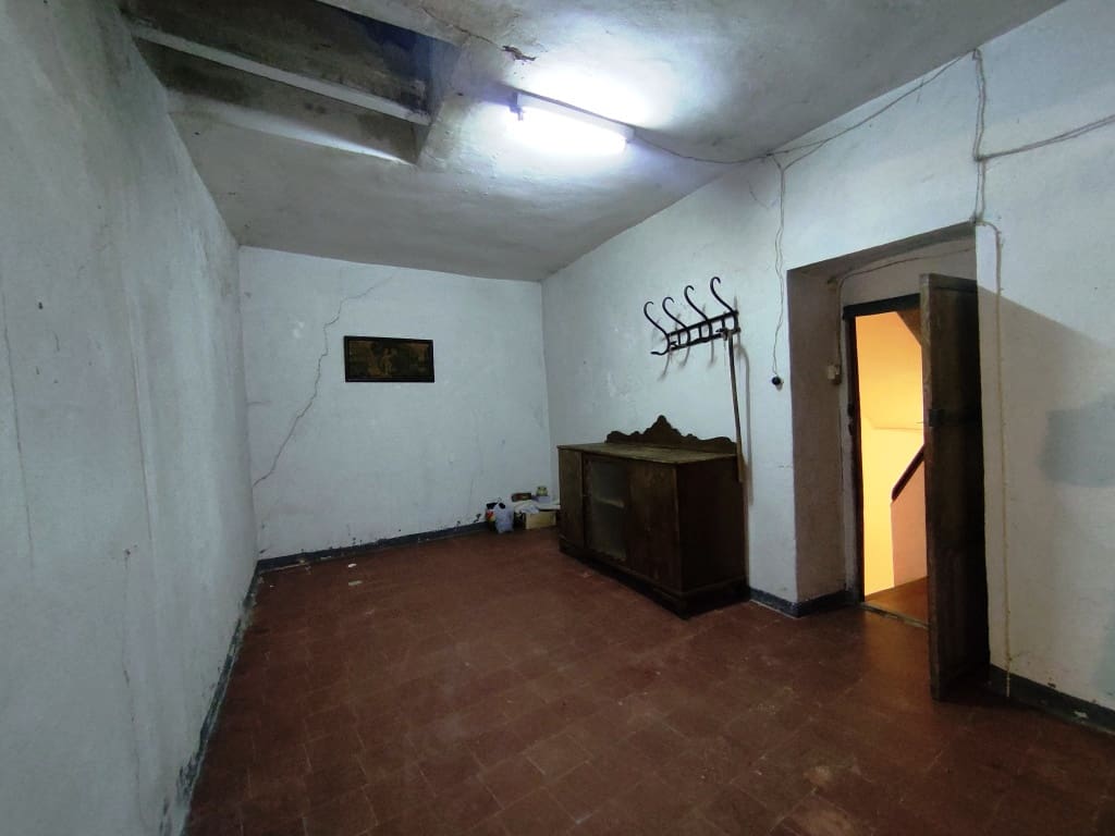 7 soveværelse Byhus til salg i Agres - € 109.000 (Ref: 9137415)