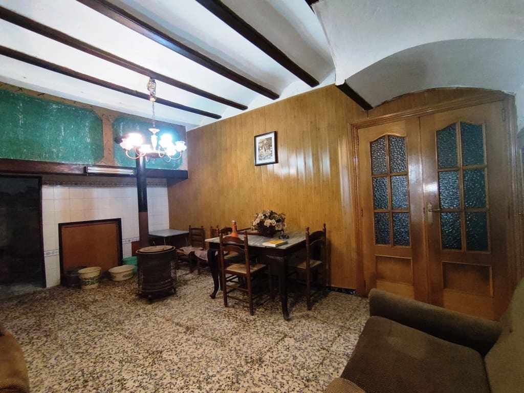 7 soveværelse Byhus til salg i Agres - € 109.000 (Ref: 9137415)