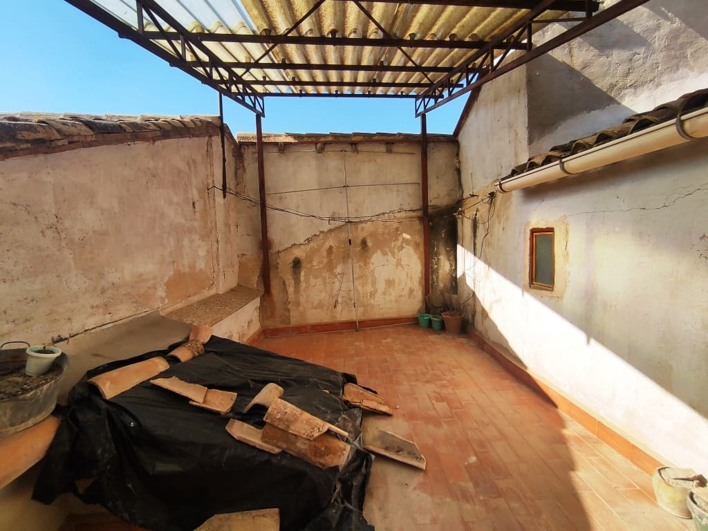 7 soveværelse Byhus til salg i Agres - € 109.000 (Ref: 9137415)