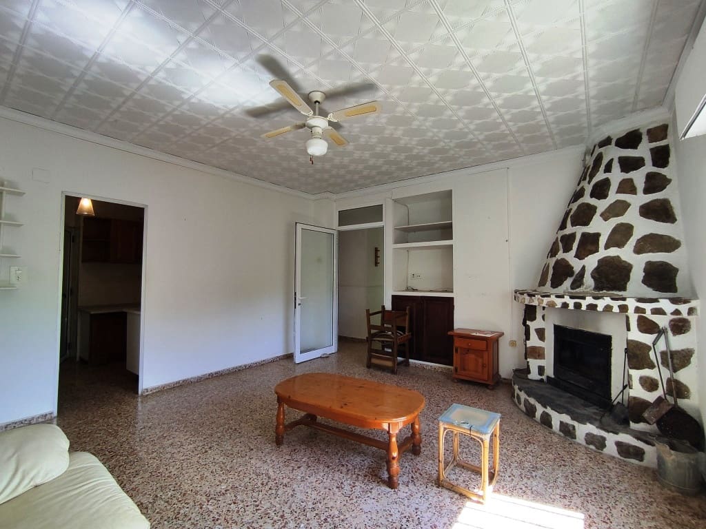 4 soveværelse Finca/Landehus til salg i Villalonga med garage - € 200.000 (Ref: 9230621)