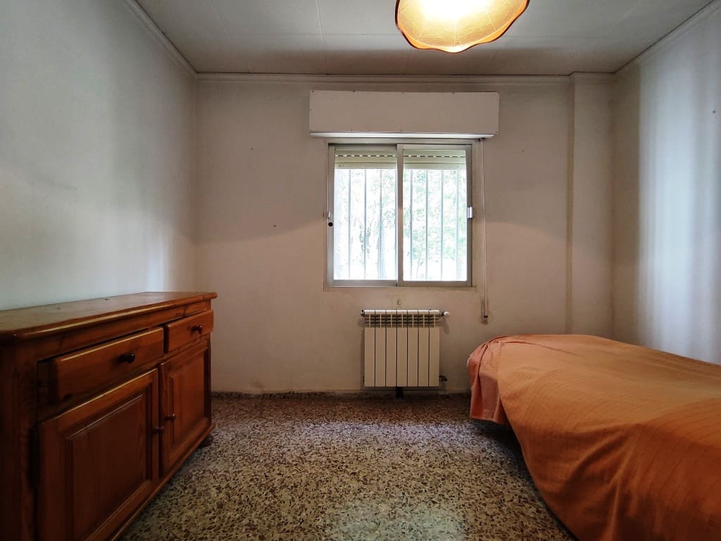 4 soveværelse Finca/Landehus til salg i Villalonga med garage - € 200.000 (Ref: 9230621)