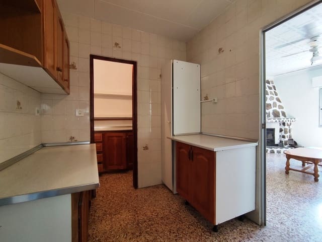 4 bedroom Finca/Country House for sale in Villalonga with garage - € 200,000 (Ref: 9230621)