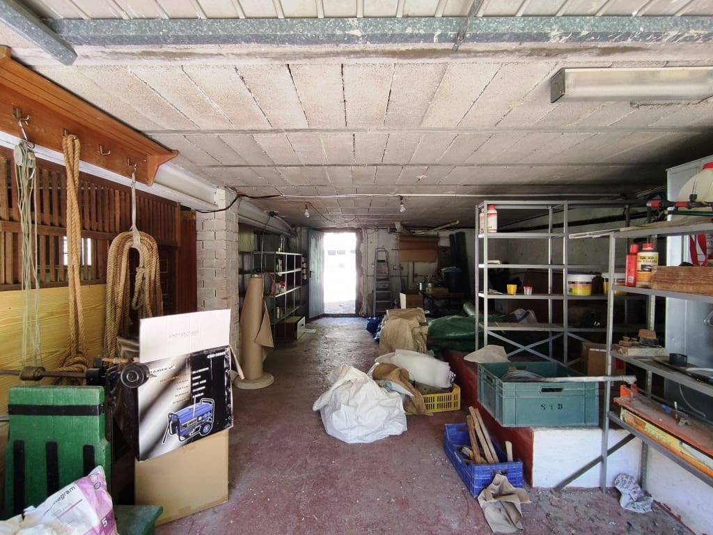 4 soveværelse Finca/Landehus til salg i Villalonga med garage - € 200.000 (Ref: 9230621)