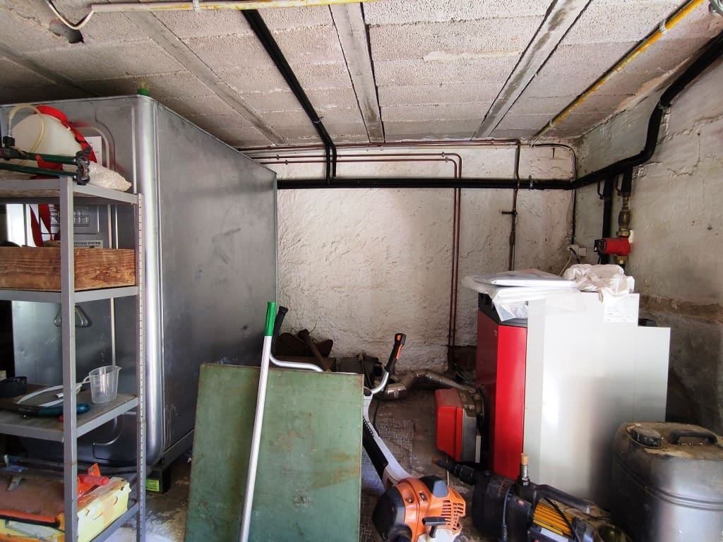 4 soveværelse Finca/Landehus til salg i Villalonga med garage - € 200.000 (Ref: 9230621)