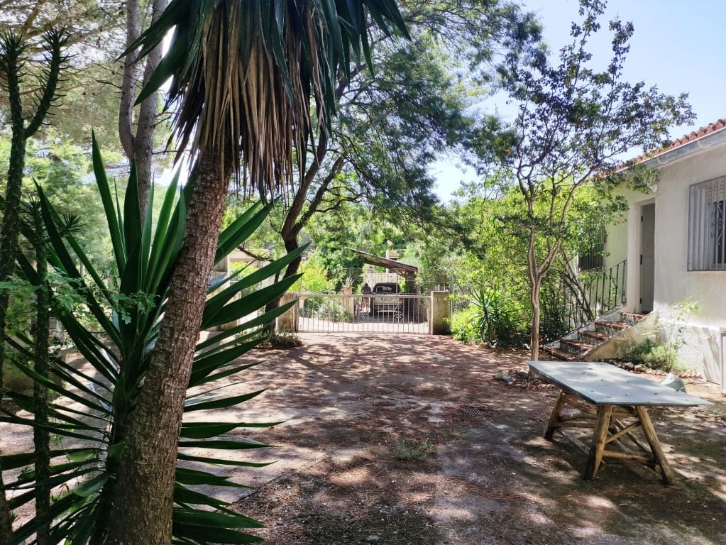 4 soveværelse Finca/Landehus til salg i Villalonga med garage - € 200.000 (Ref: 9230621)