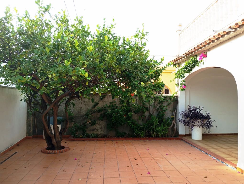 3 soverom Villa til salgs i Oliva - € 300 000 (Ref: 9245268)