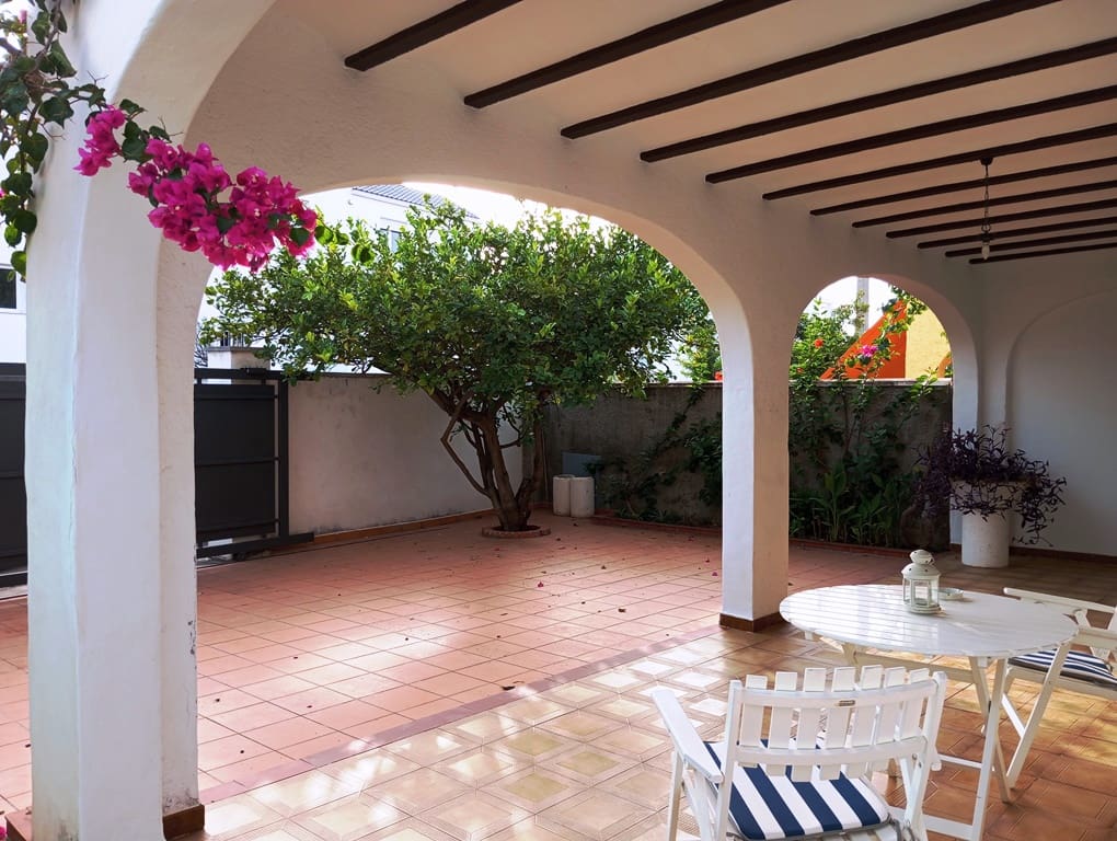 3 soverom Villa til salgs i Oliva - € 300 000 (Ref: 9245268)