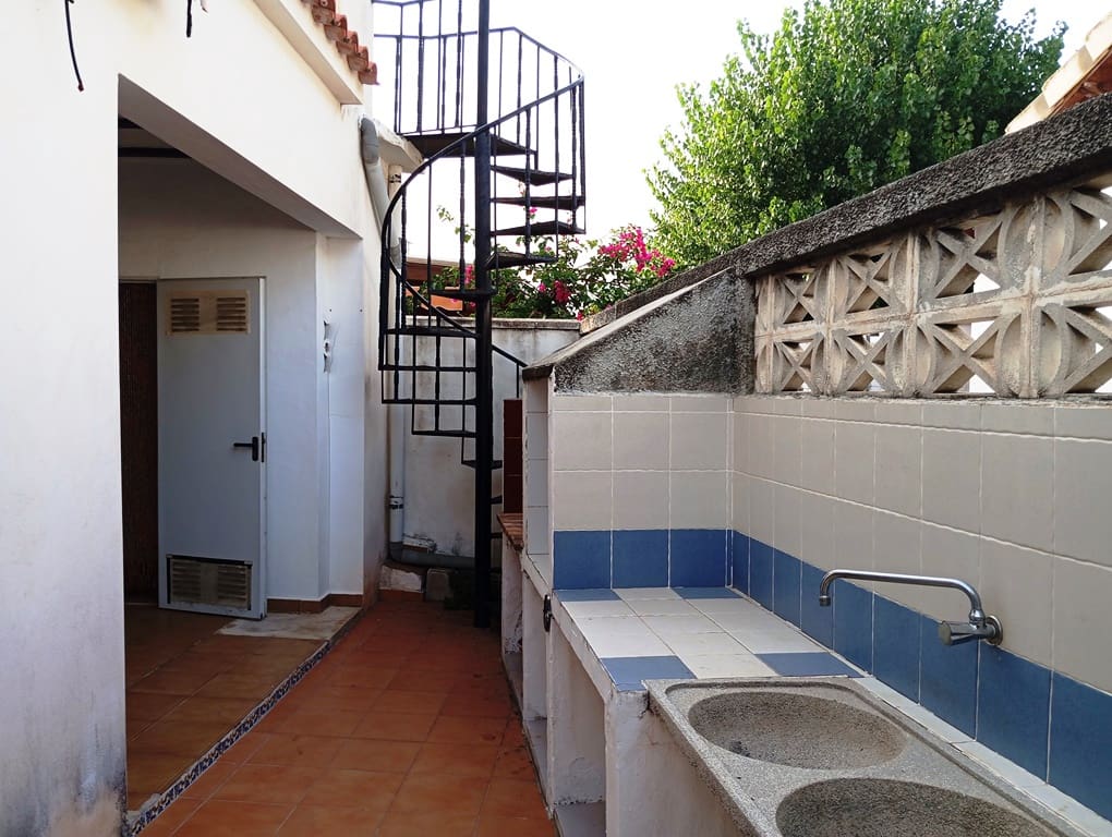 3 soverom Villa til salgs i Oliva - € 300 000 (Ref: 9245268)