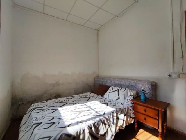 1 bedroom Finca/Country House for sale in Albaida with garage - € 82,000 (Ref: 9279824)