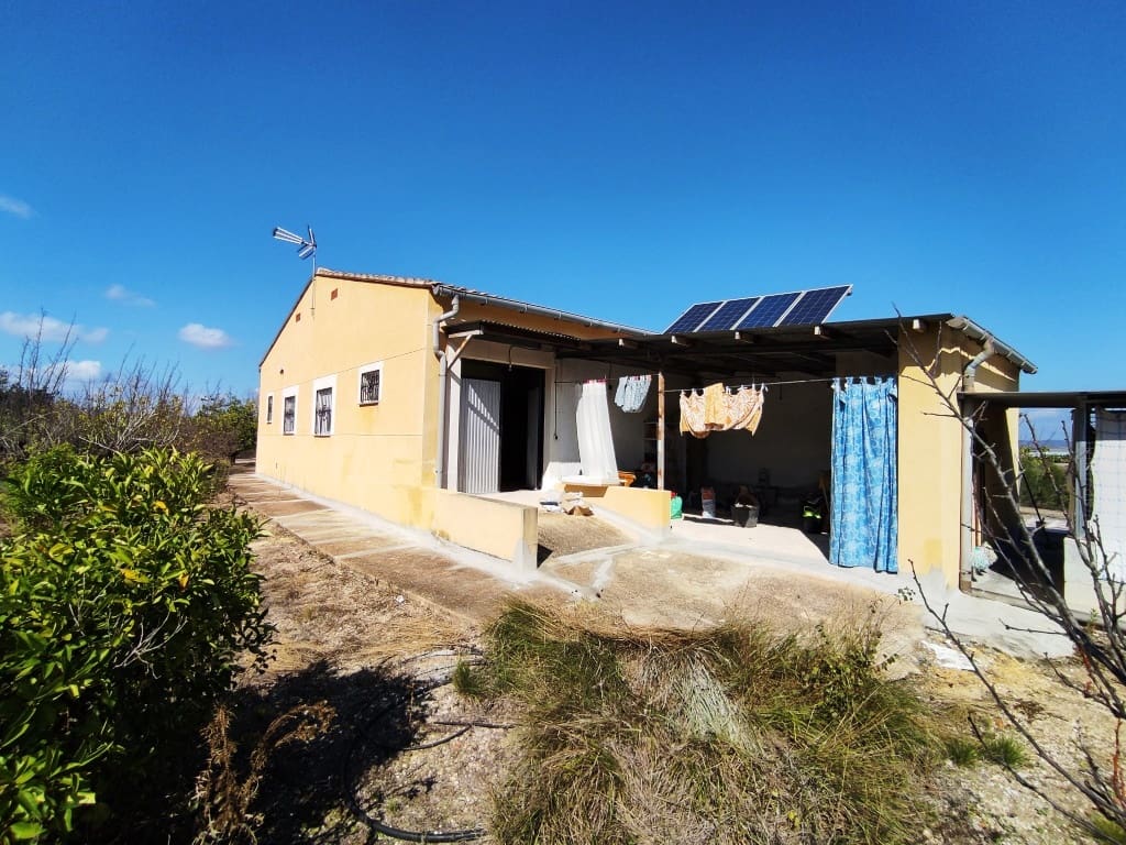 2 bedroom Finca/Country House for sale in Albaida with garage - € 129,950 (Ref: 9301422)