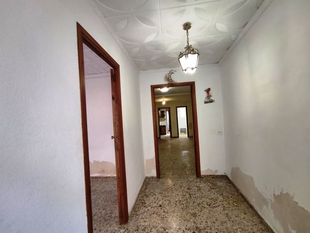 4 bedroom Townhouse for sale in Planes - € 75,000 (Ref: 9304612)