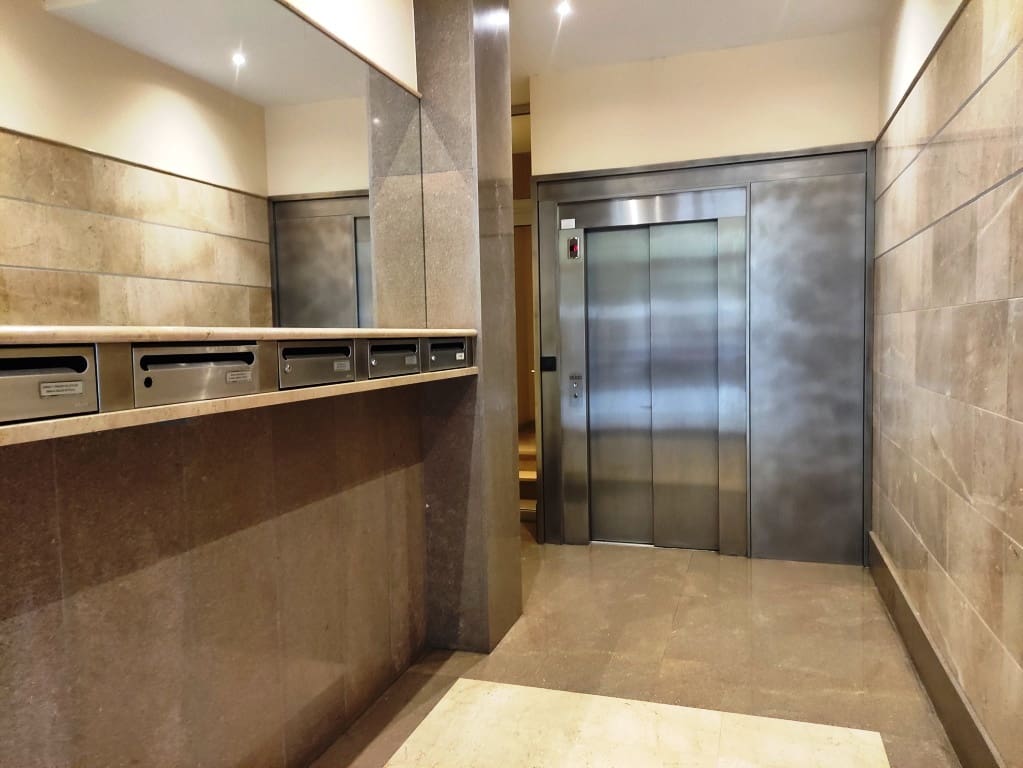 4 soveværelse Lejlighed til salg i Alcoy / Alcoi med garage - € 460.000 (Ref: 9349753)