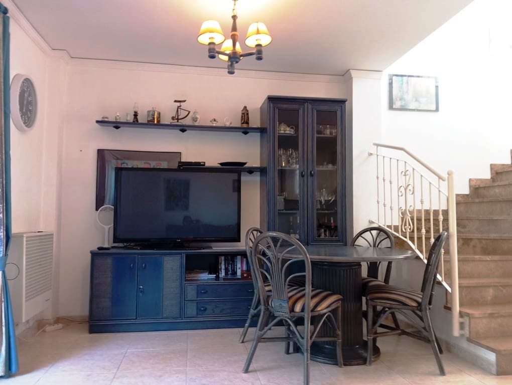 2 soveværelse Rækkehus til salg i Els Poblets med swimmingpool - € 260.000 (Ref: 9363115)