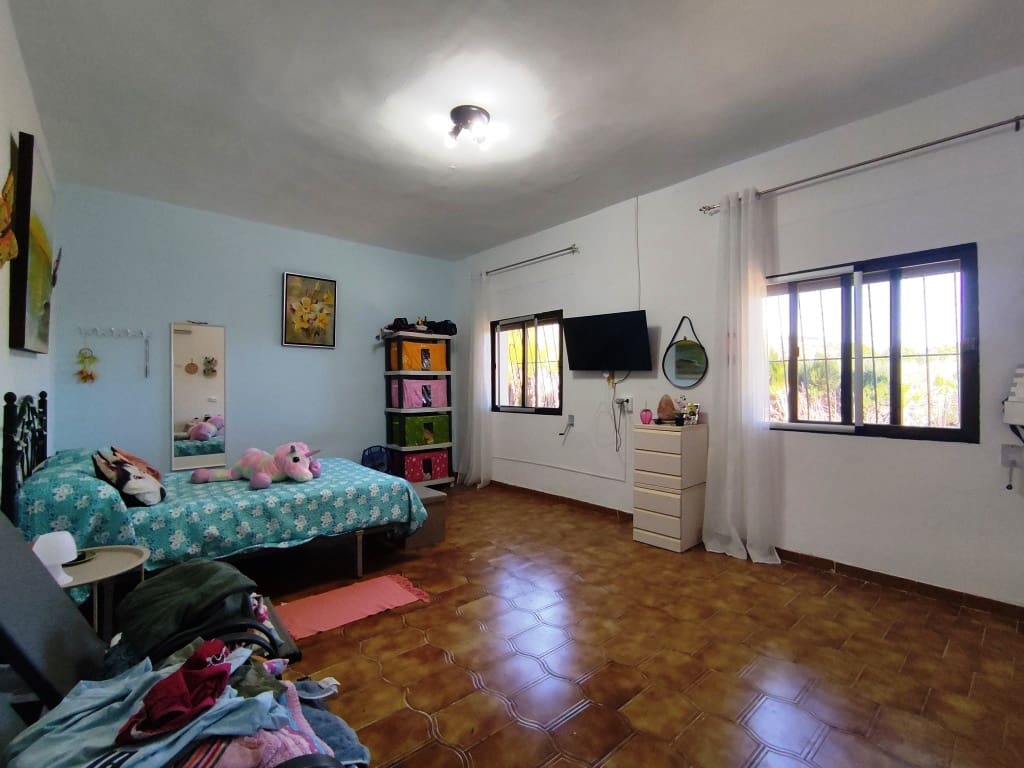 6 slaapkamer Villa te koop in Alcocer de Planes met zwembad garage - € 380.000 (Ref: 9379581)